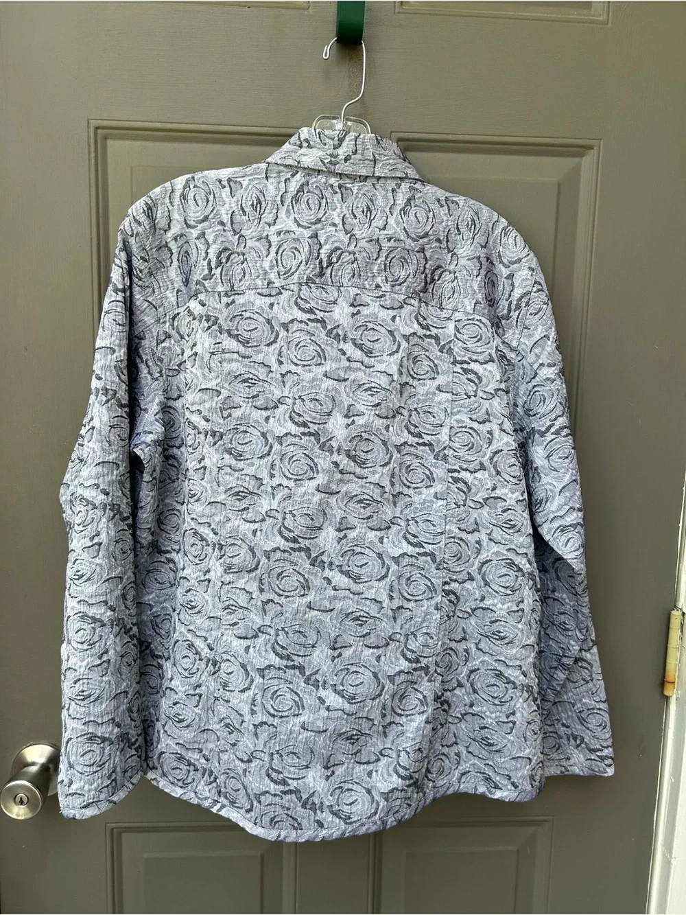 Chico's Gray Floral-Print Lightweight Jacket